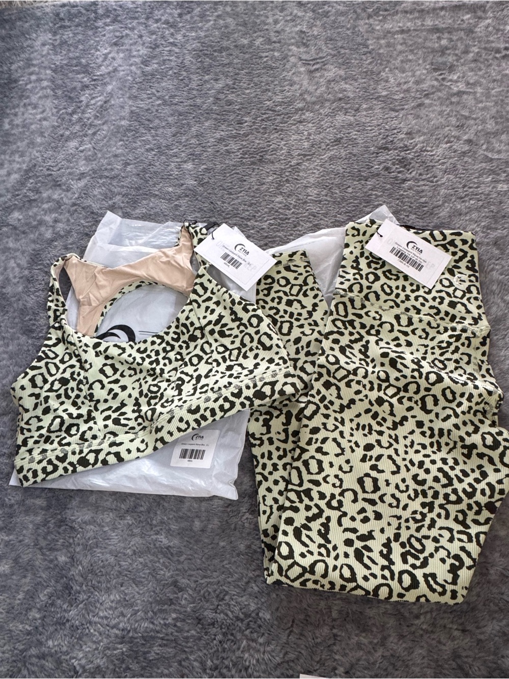 ZYIA Green Leopard Reve Bra / Hi Rise Leggings